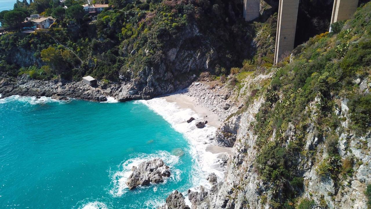 Appartamento Affaccio Sul Mare, Baia Di โคปาเนลโล ภายนอก รูปภาพ